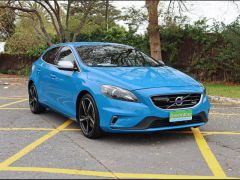 Photo of the vehicle Volvo V40