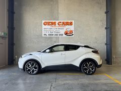 Photo of the vehicle Toyota C-HR