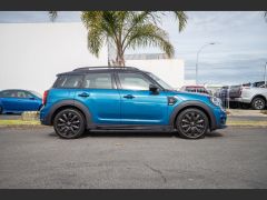 Photo of the vehicle MINI Countryman