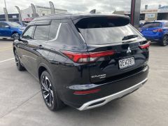 Photo of the vehicle Mitsubishi Outlander