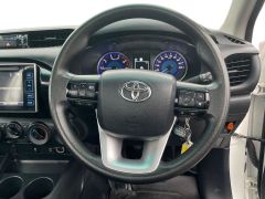 Photo of the vehicle Toyota Hilux