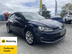 Photo of the vehicle Volkswagen Golf