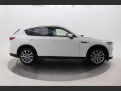 Photo of the vehicle Mazda CX-60