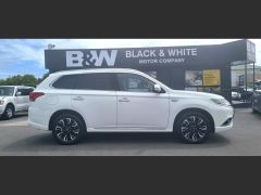 Photo of the vehicle Mitsubishi Outlander