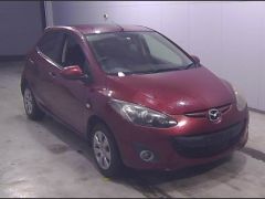 Photo of the vehicle Mazda Demio