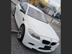 Photo of the vehicle BMW M5