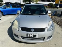 Photo of the vehicle Suzuki Swift