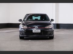 Photo of the vehicle Volkswagen Golf