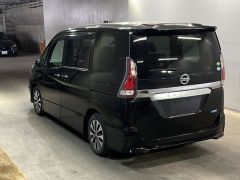 Photo of the vehicle Nissan Serena