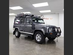 Photo of the vehicle Land Rover Defender