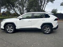 Photo of the vehicle Toyota RAV4