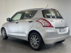 Photo of the vehicle Suzuki Swift