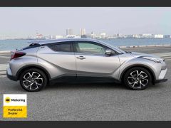 Photo of the vehicle Toyota C-HR