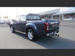 Photo of the vehicle Isuzu D-Max