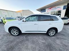 Photo of the vehicle Mitsubishi Outlander