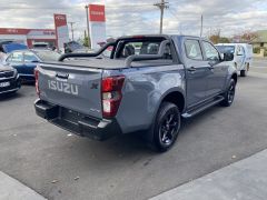 Photo of the vehicle Isuzu D-Max