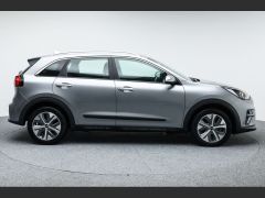 Photo of the vehicle Kia Niro