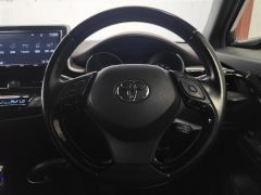 Photo of the vehicle Toyota C-HR