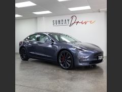 Photo of the vehicle Tesla Model 3