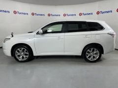 Photo of the vehicle Mitsubishi Outlander