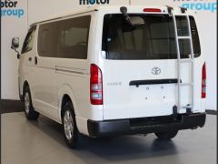 Photo of the vehicle Toyota HiAce