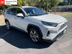 Photo of the vehicle Toyota RAV4