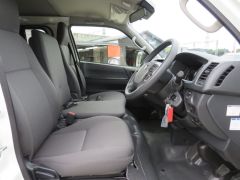 Photo of the vehicle Toyota HiAce