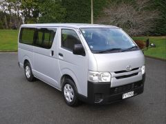 Photo of the vehicle Toyota HiAce