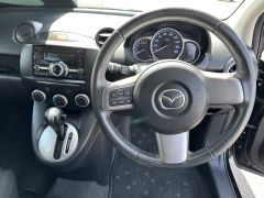 Photo of the vehicle Mazda Demio