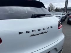 Photo of the vehicle Porsche Macan