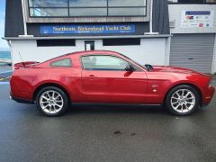 Photo of the vehicle Ford Mustang