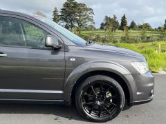 Photo of the vehicle Dodge Journey