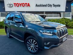 Photo of the vehicle Toyota Land Cruiser Prado