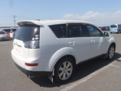 Photo of the vehicle Mitsubishi Outlander