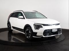 Photo of the vehicle Kia Niro