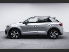 Photo of the vehicle Volkswagen T-Roc