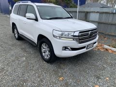 Photo of the vehicle Toyota Land Cruiser