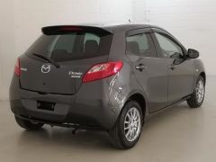 Photo of the vehicle Mazda Demio