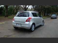 Photo of the vehicle Suzuki Swift