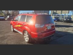 Photo of the vehicle Mitsubishi Outlander