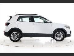 Photo of the vehicle Volkswagen T-Cross