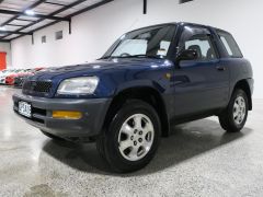 Photo of the vehicle Toyota RAV4