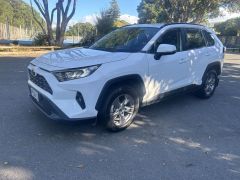 Photo of the vehicle Toyota RAV4