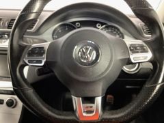 Photo of the vehicle Volkswagen Passat