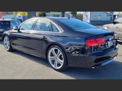 Photo of the vehicle Audi S8