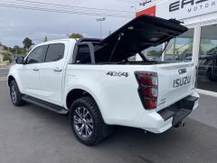 Photo of the vehicle Isuzu D-Max