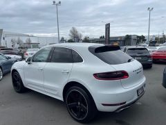 Photo of the vehicle Porsche Macan