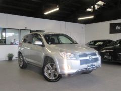 Photo of the vehicle Toyota RAV4