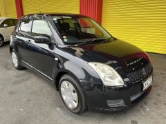 Photo of the vehicle Suzuki Swift