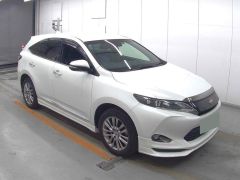 Photo of the vehicle Toyota Harrier